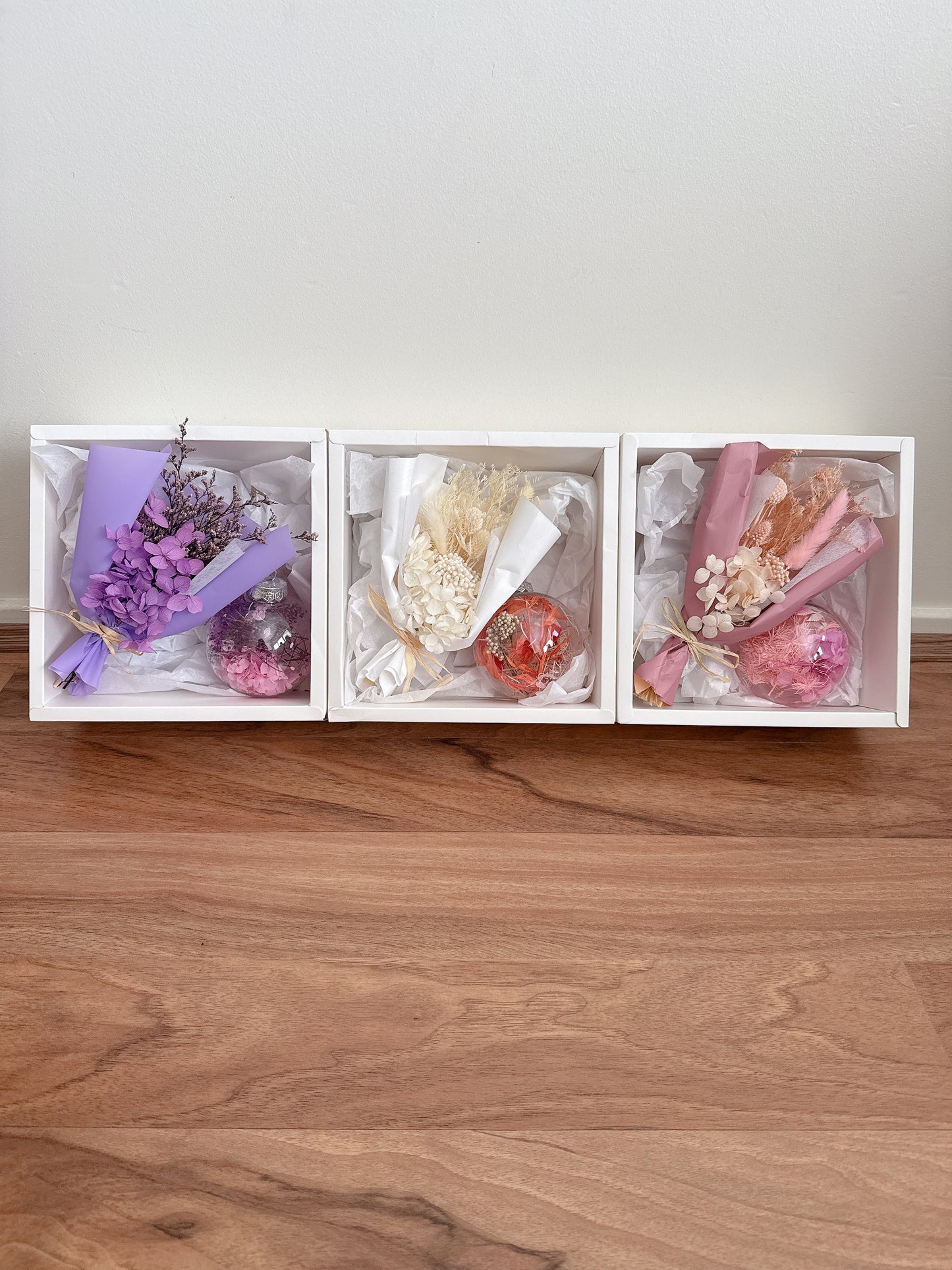 Floral X Bauble pack